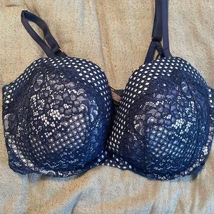 VS very sexy push up bra sz 36DDD
